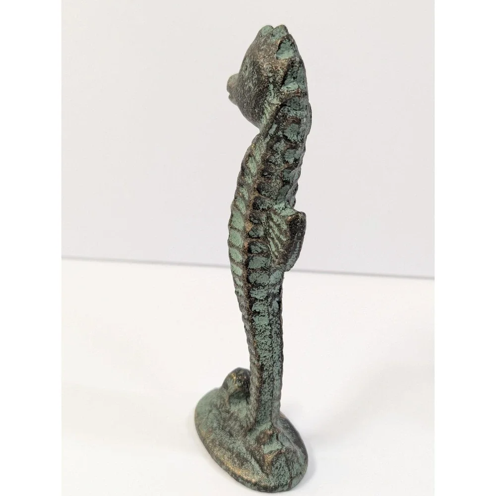 Cast Iron Seahorse Figurine / Statue, Verdigris Patina, Nautical Decor -‎ 5 1/2